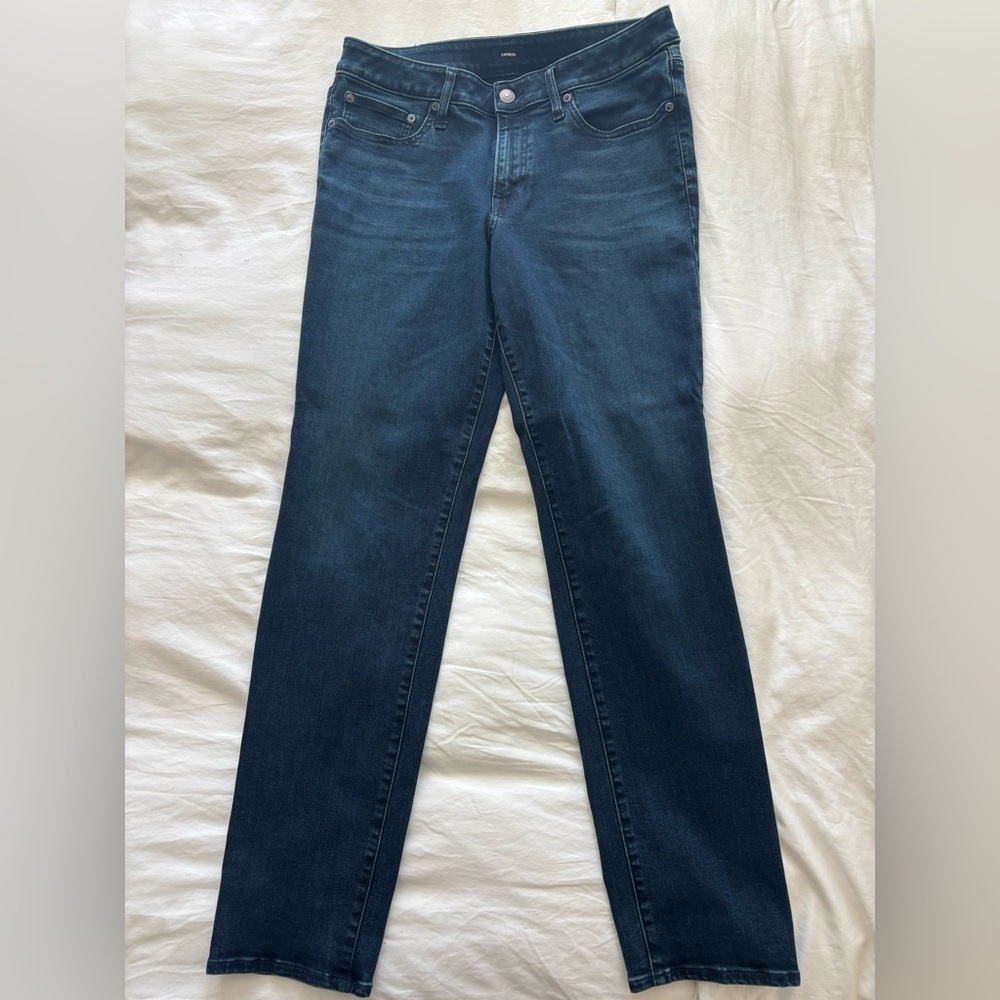 Express Dark Wash Slim Straight Jeans Size 31x32 – Like New